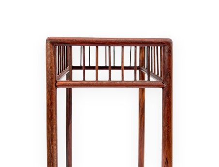 Table carrée en bois - 13,5 cm