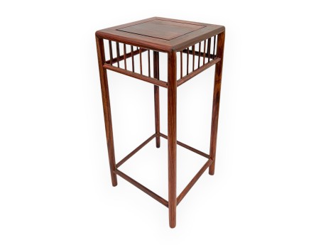 Table carrée en bois - 13,5 cm