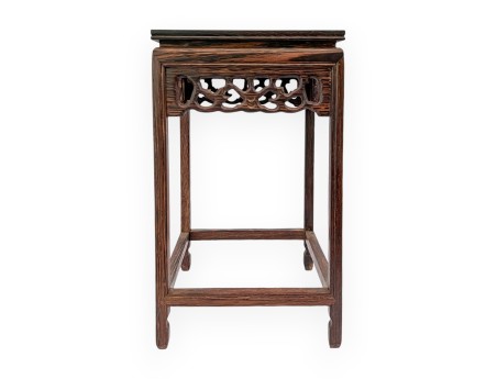 Table carrée en bois - 17 cm