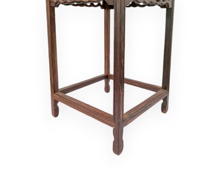 Table carrée en bois - 17 cm