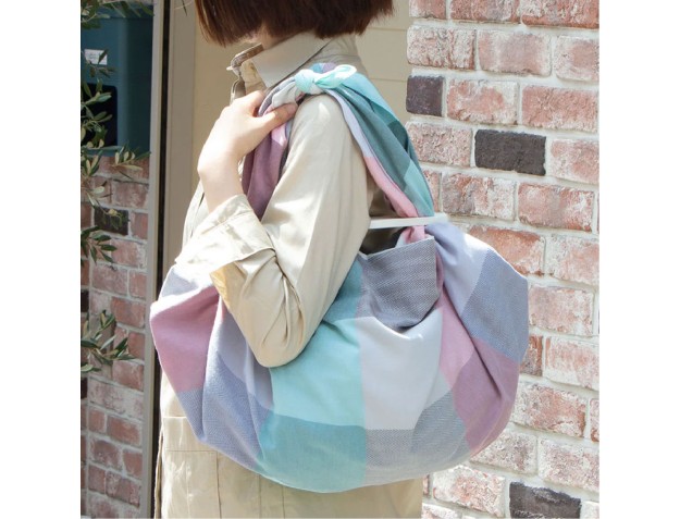 White handles for furoshiki 2