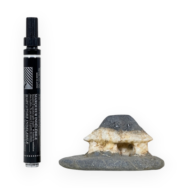 Suiseki Capanna in pietra - 4,5 cm