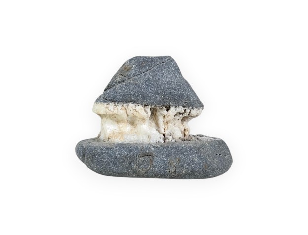 Suiseki Cabaña de piedra - 6 cm