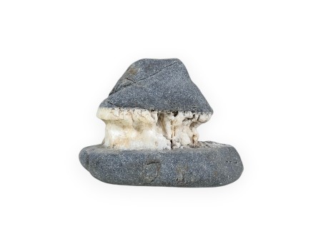 Suiseki Stone Hut - 6 cm
