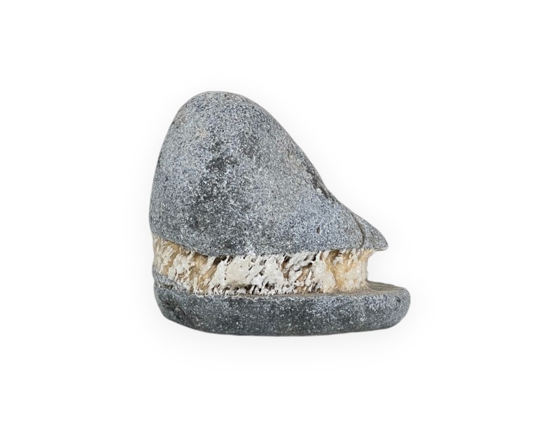 Suiseki Stone Hut - 6 cm